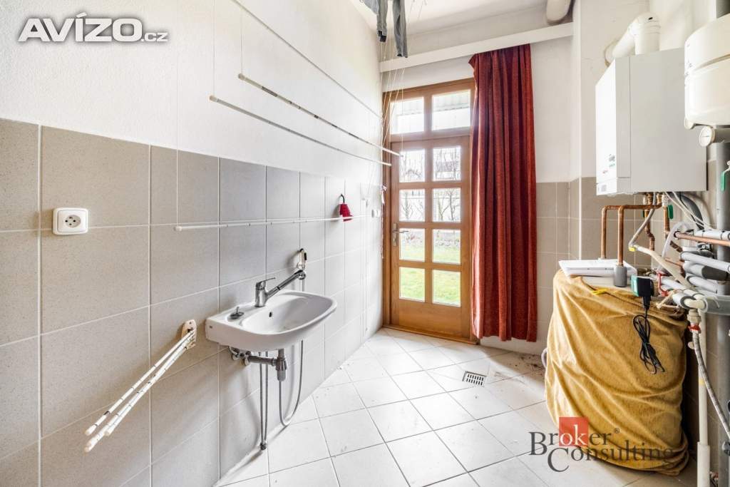 Foto inzerátu Prodej rodinného domu 230 m², Srubec