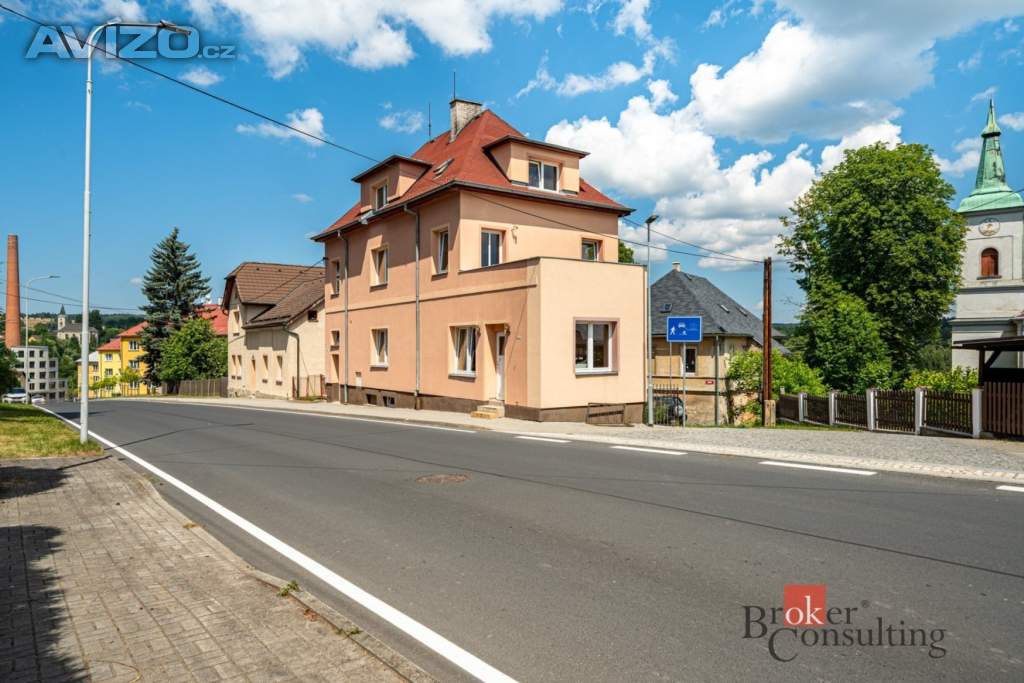 Prodej rodinného domu 185 m², Plesná