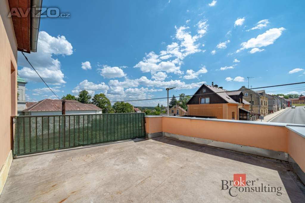 Foto inzerátu Prodej rodinného domu 185 m², Plesná