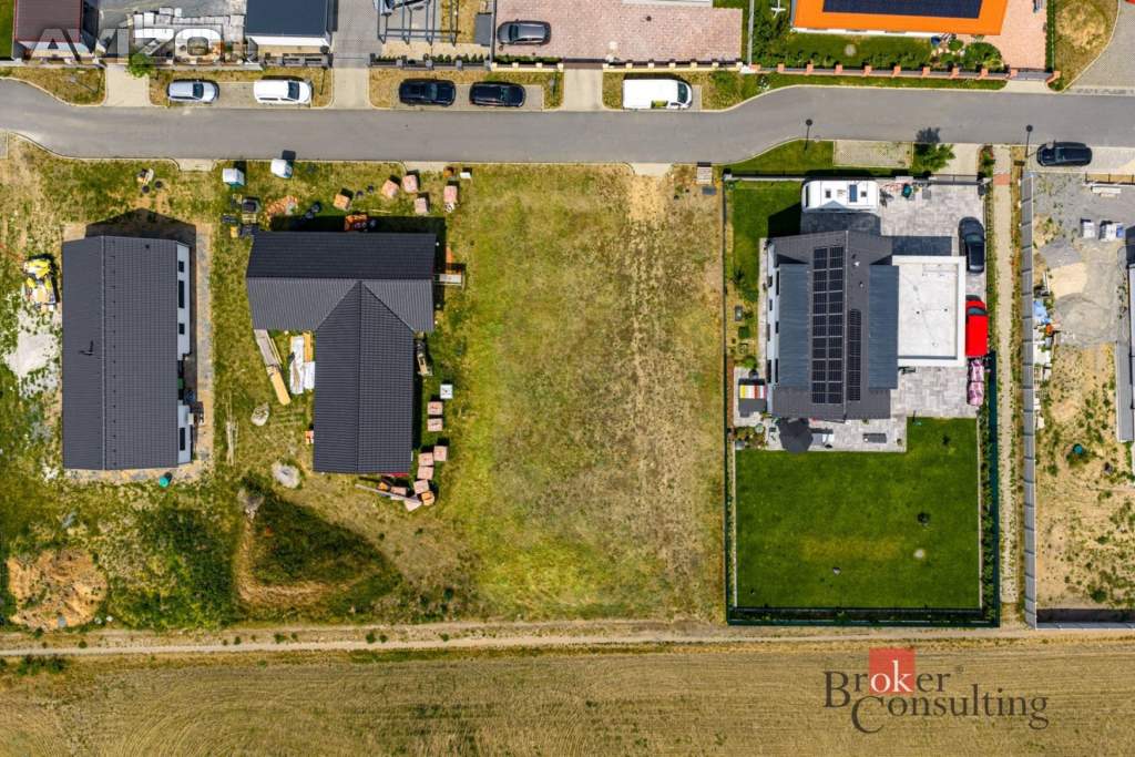 Foto inzerátu Prodej stavebního pozemku 827 m², Nedomice