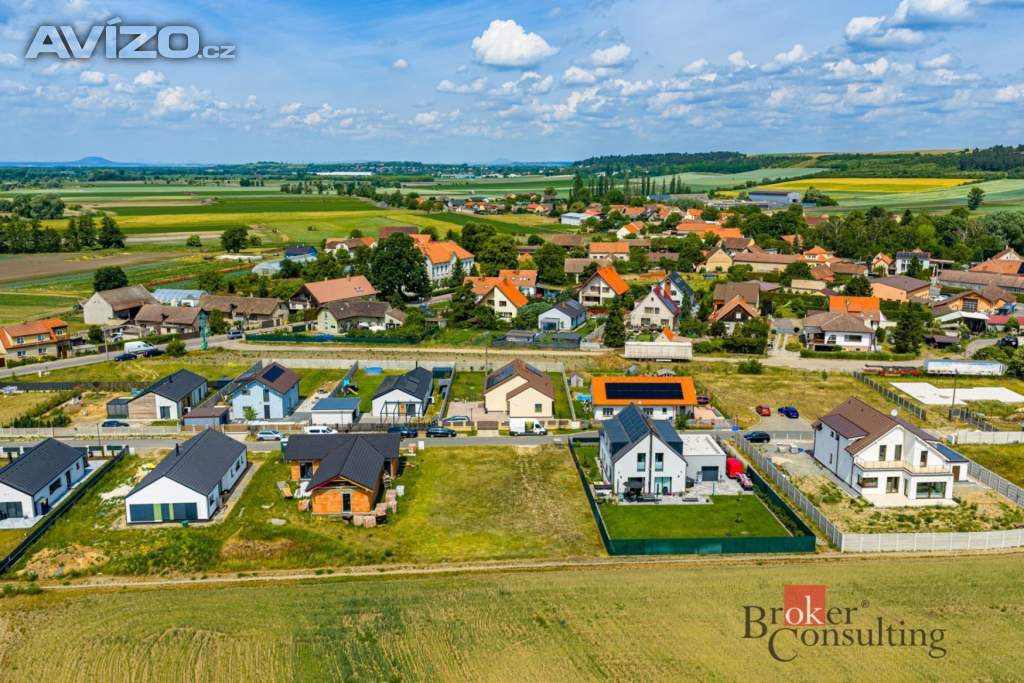 Foto inzerátu Prodej stavebního pozemku 827 m², Nedomice