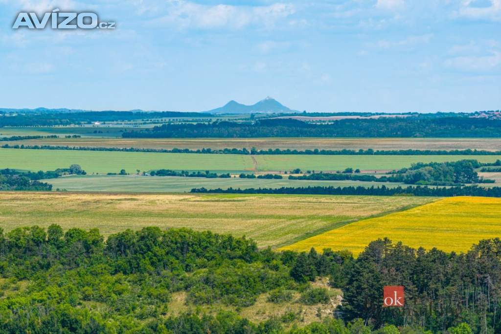 Foto inzerátu Prodej stavebního pozemku 827 m², Nedomice