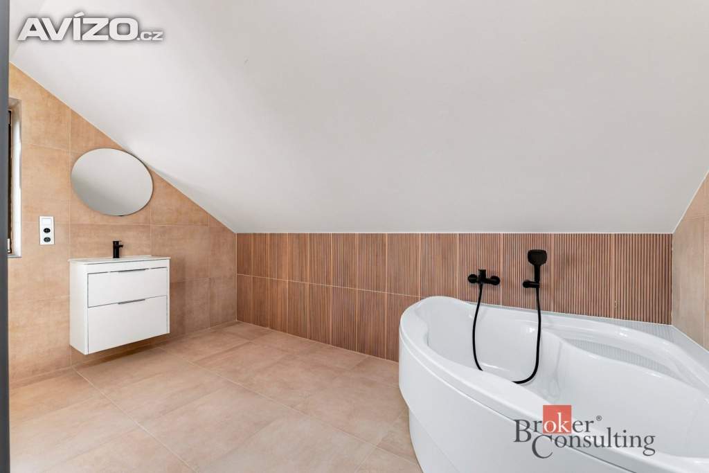 Foto inzerátu Prodej rodinného domu 146 m², Starý Plzenec