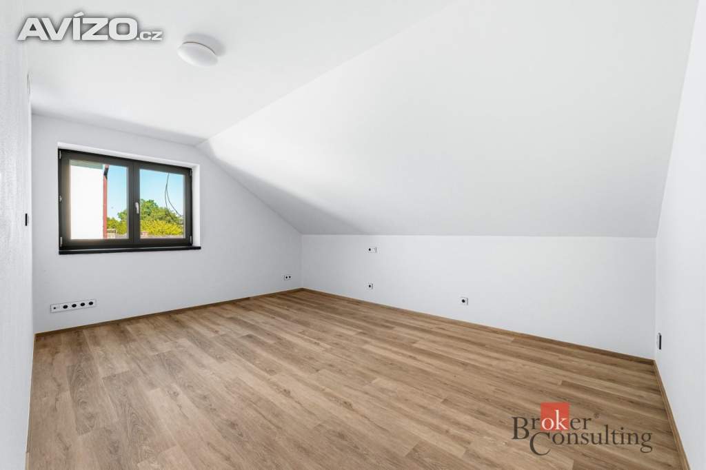 Foto inzerátu Prodej rodinného domu 146 m², Starý Plzenec