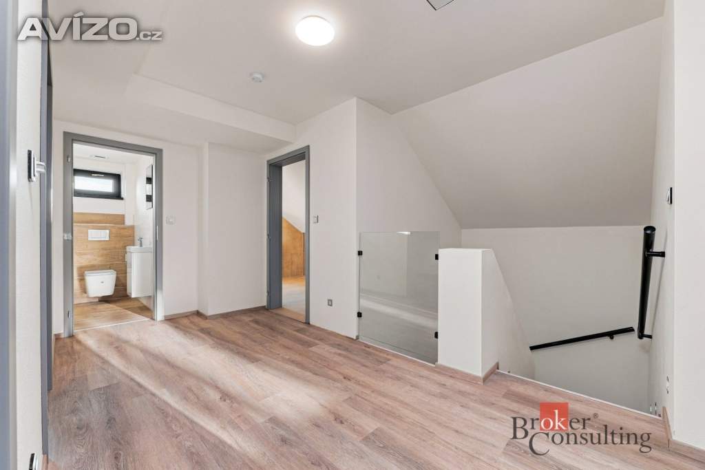 Foto inzerátu Prodej rodinného domu 146 m², Starý Plzenec