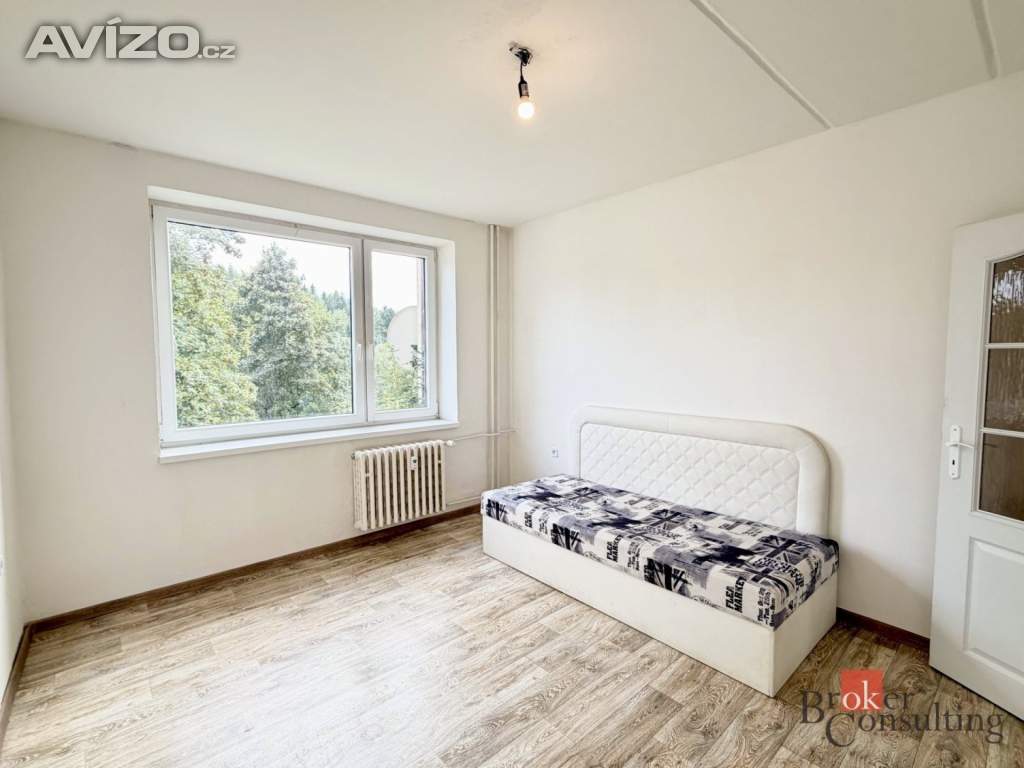 Pronájem bytu 3+1 80 m², Bezvěrov