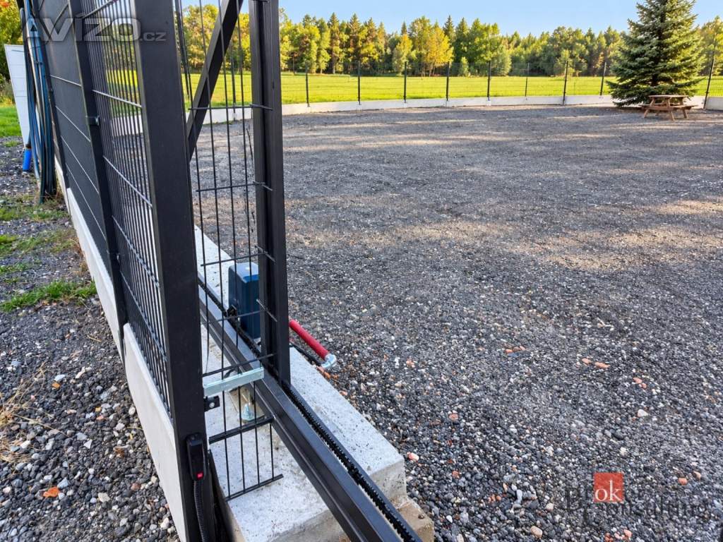 Foto inzerátu Prodej komerčního pozemku 900 m², Borohrádek