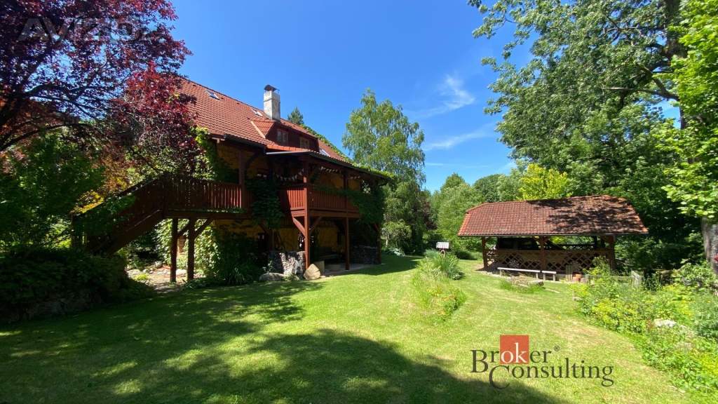 Prodej rodinného domu 242 m², Horní Stropnice