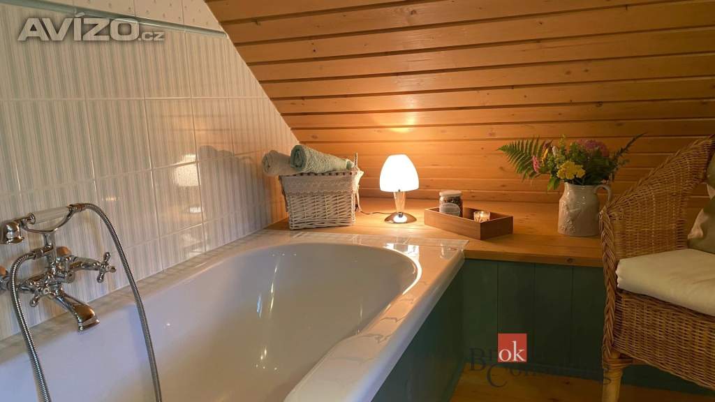 Foto inzerátu Prodej rodinného domu 242 m², Horní Stropnice