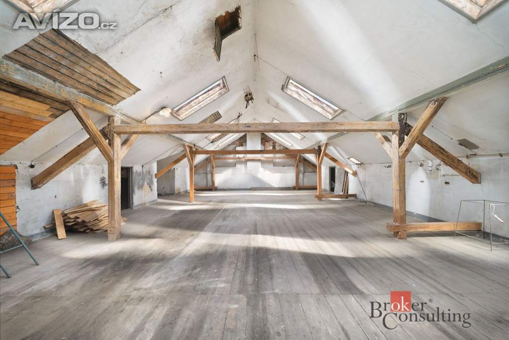 Foto inzerátu Prodej činžovního domu 1 100 m², Krnov