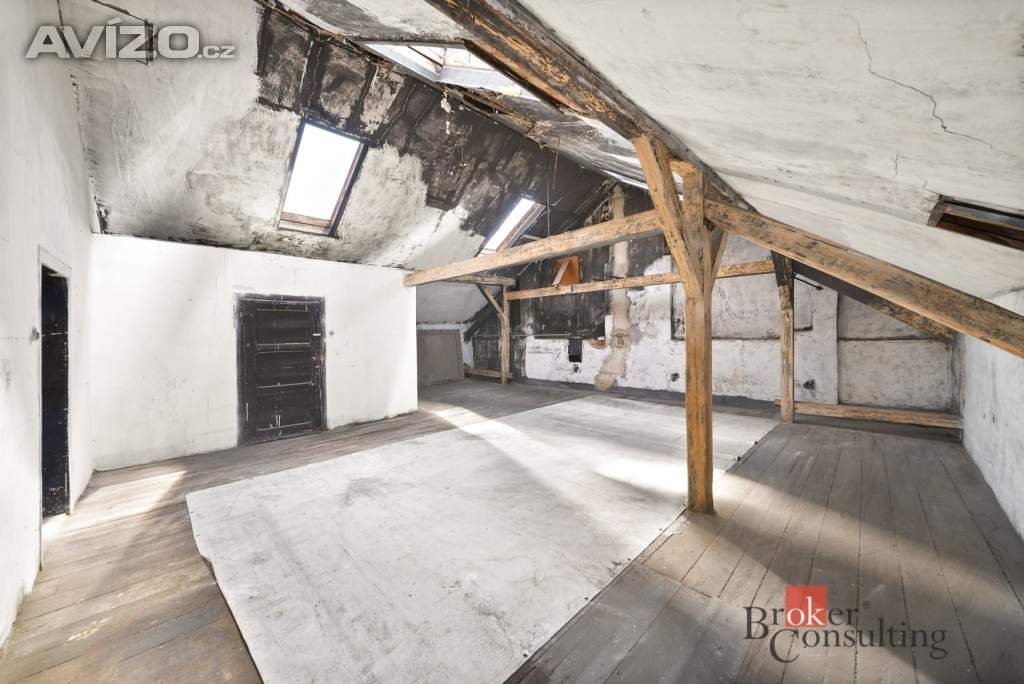 Foto inzerátu Prodej činžovního domu 1 100 m², Krnov