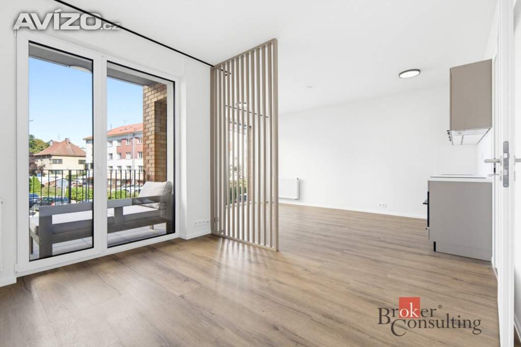 Foto inzerátu Pronájem bytu 1+kk 35 m², Hradec Králové