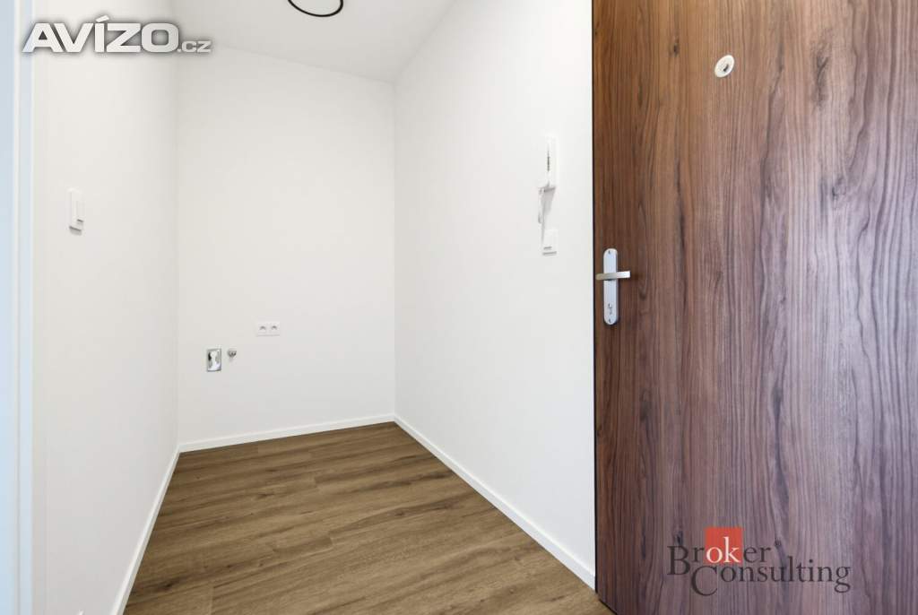 Foto inzerátu Pronájem bytu 1+kk 35 m², Hradec Králové