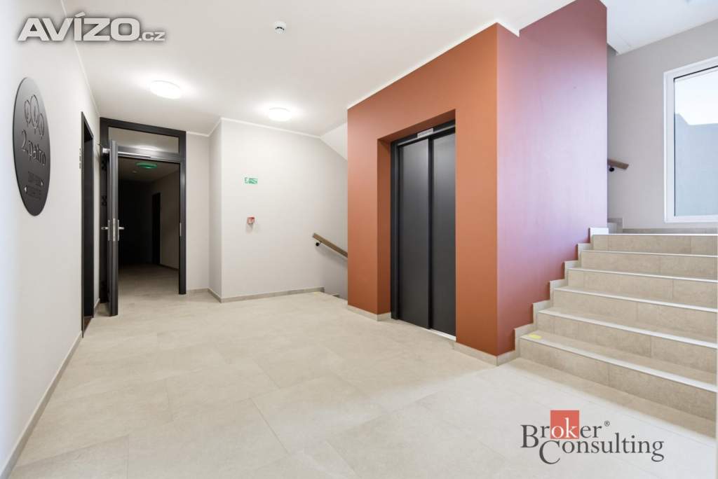 Foto inzerátu Pronájem bytu 1+kk 35 m², Hradec Králové