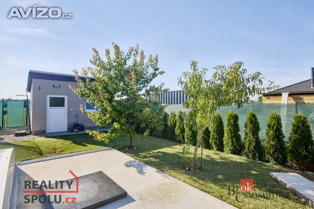 Foto inzerátu Pronájem rodinného domu 71 m², Chotětov