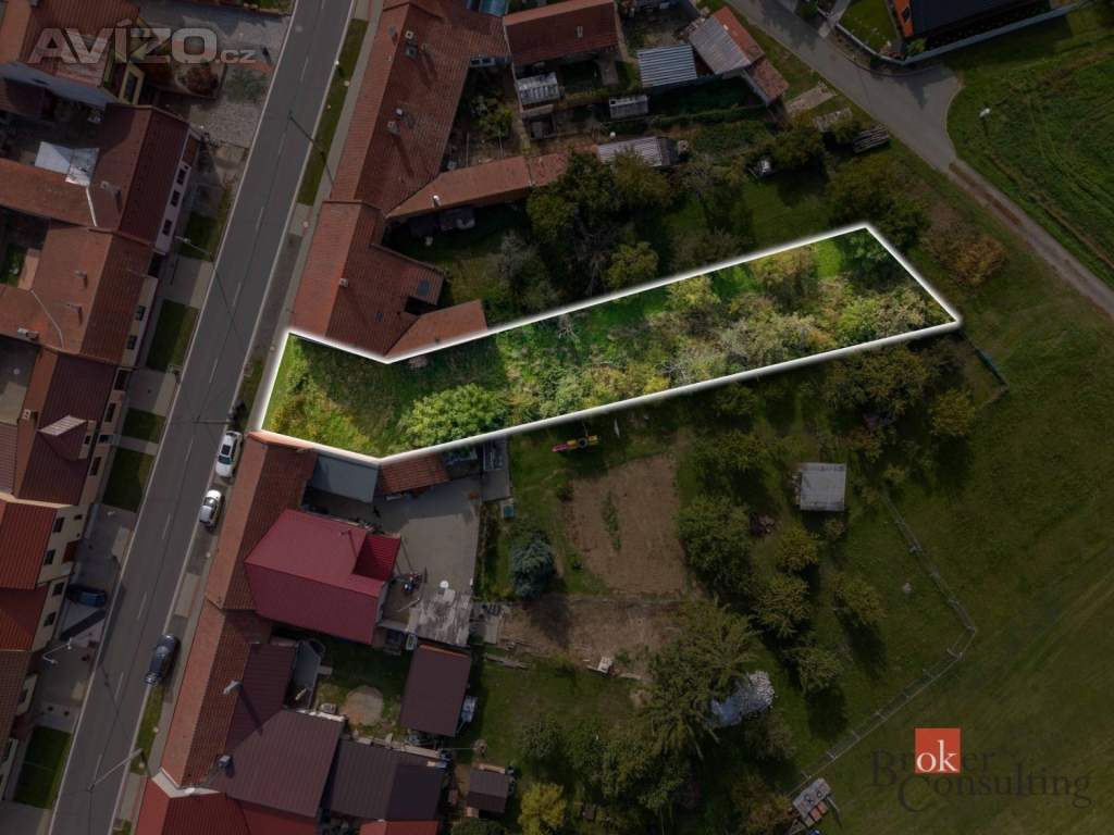 Foto inzerátu Prodej stavebního pozemku 811 m², Kozlany