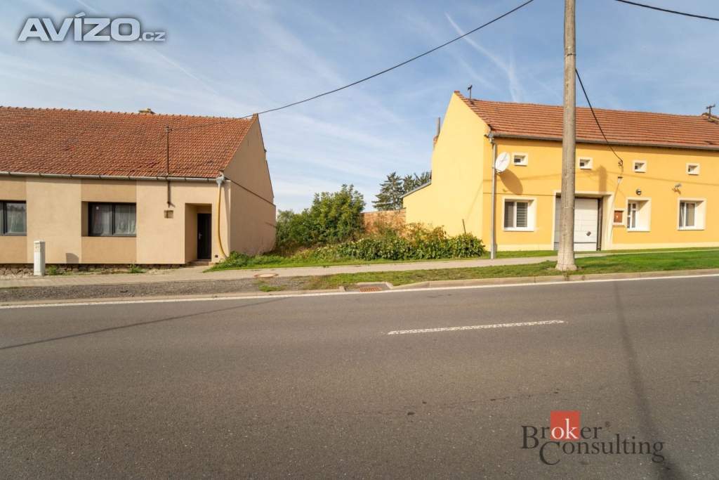 Foto inzerátu Prodej stavebního pozemku 811 m², Kozlany