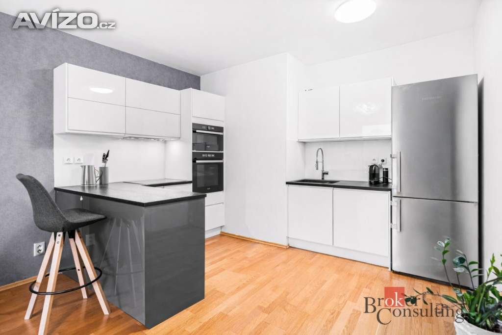 Pronájem bytu 3+kk 78 m², Praha
