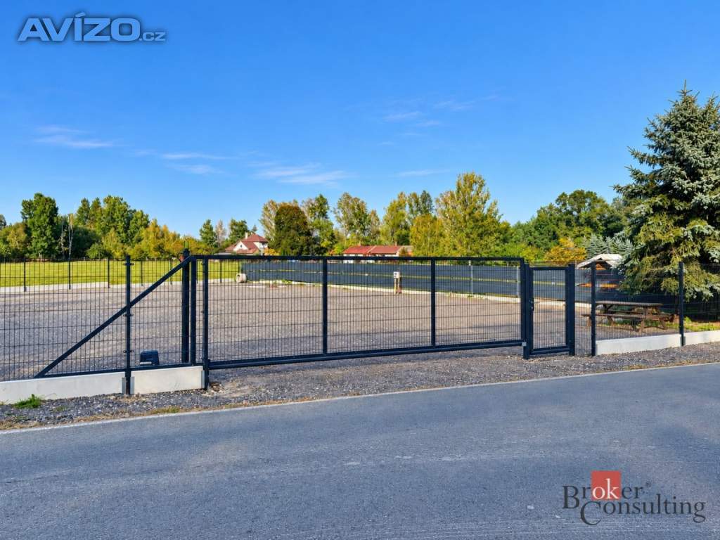 Pronájem komerčního pozemku 900 m², Borohrádek