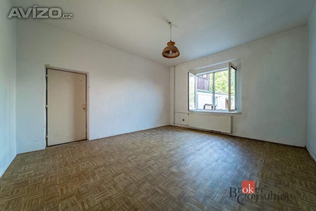 Foto inzerátu Prodej rodinného domu 226 m², Bystřany