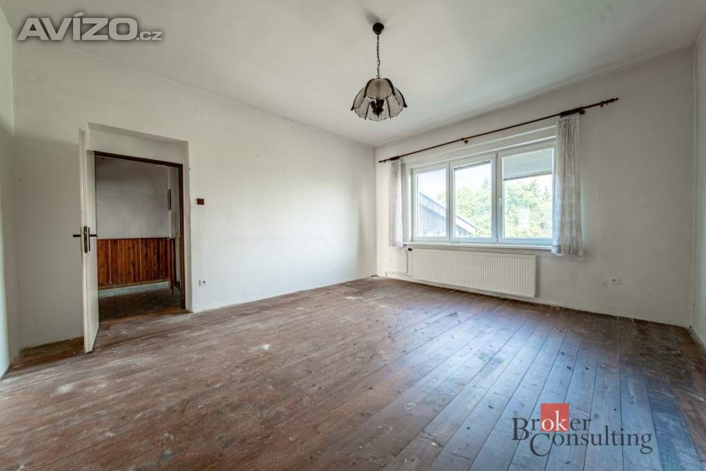 Foto inzerátu Prodej rodinného domu 226 m², Bystřany