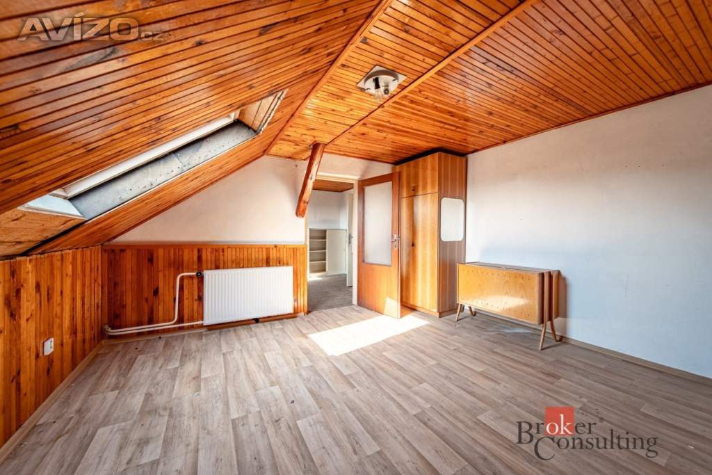 Foto inzerátu Prodej rodinného domu 226 m², Bystřany