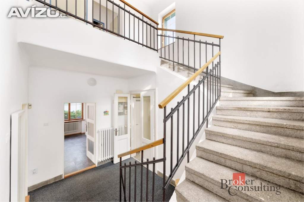 Foto inzerátu Prodej rodinného domu 436 m², Říčany