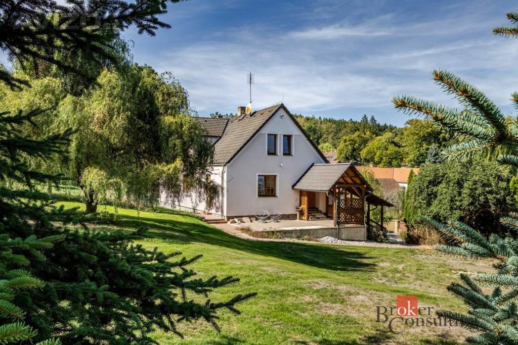 Prodej rodinného domu 250 m², Cehnice