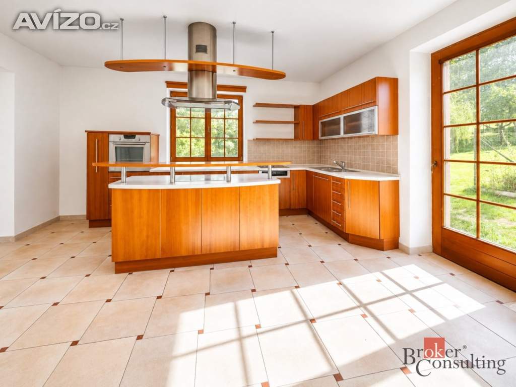 Foto inzerátu Prodej rodinného domu 250 m², Cehnice