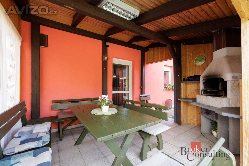 Foto inzerátu Prodej rodinného domu 286 m², Žatec