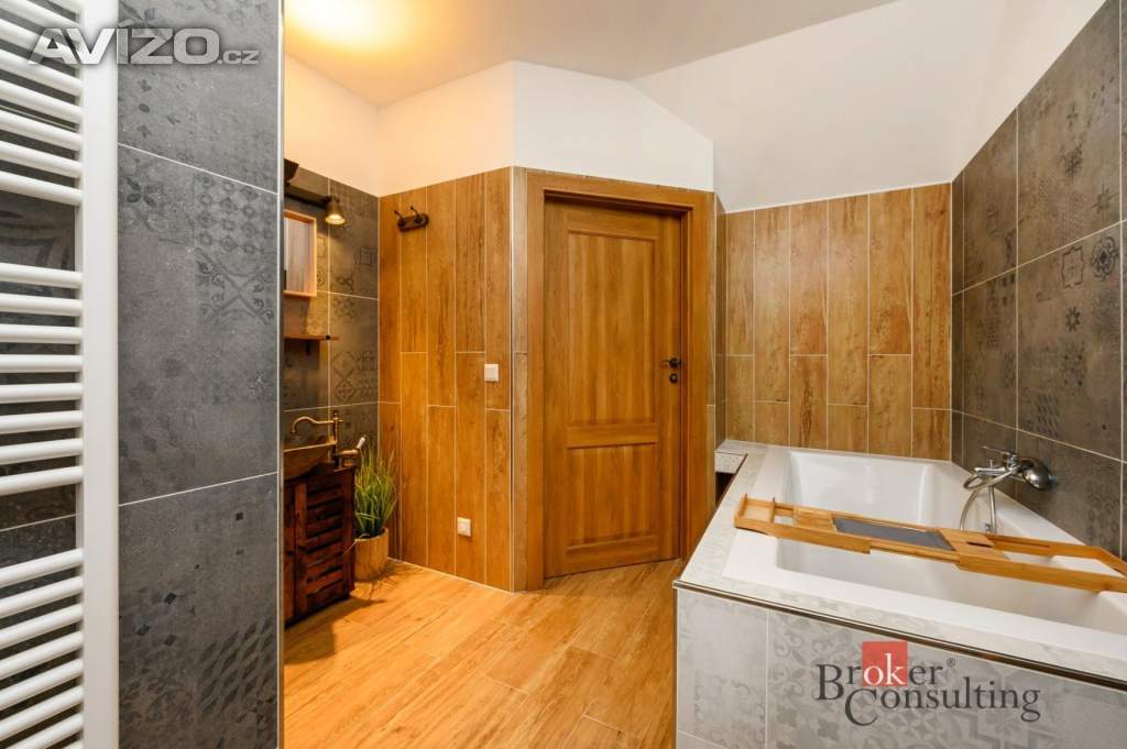 Foto inzerátu Prodej rodinného domu 175 m², Zbůch