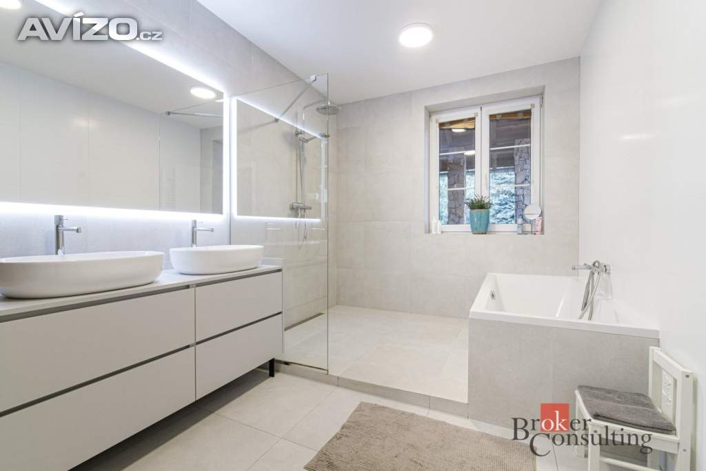 Foto inzerátu Prodej rodinného domu 400 m², Ostrava