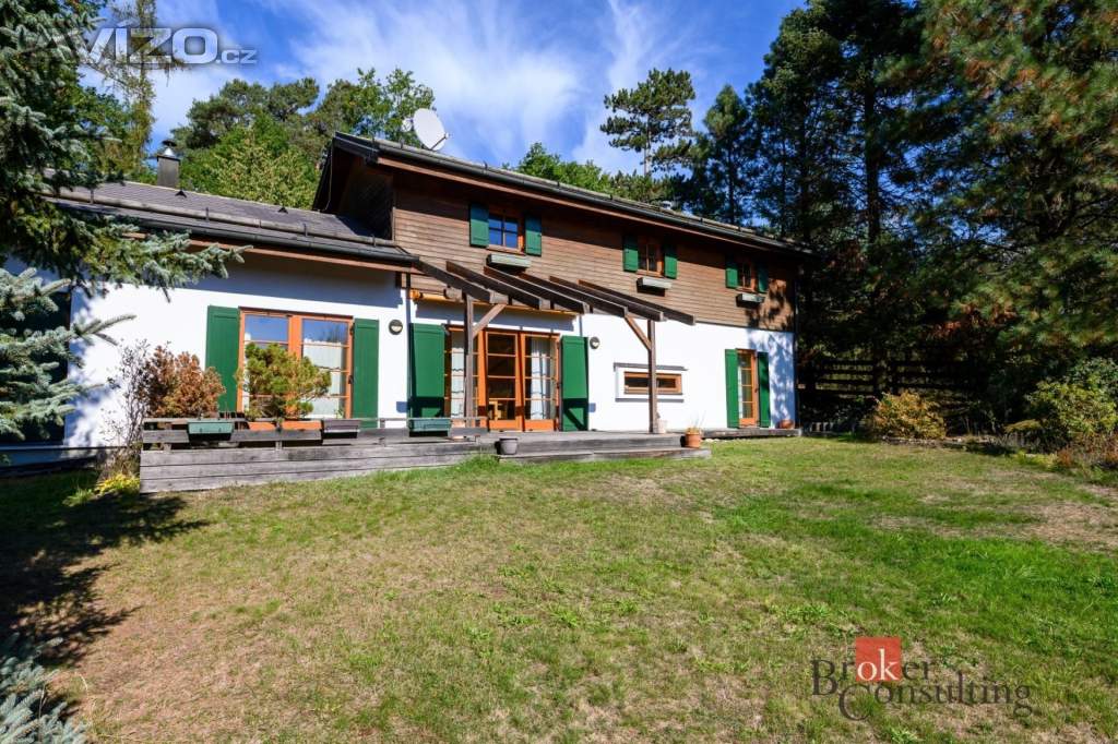 Prodej rodinného domu 240 m², Olšany