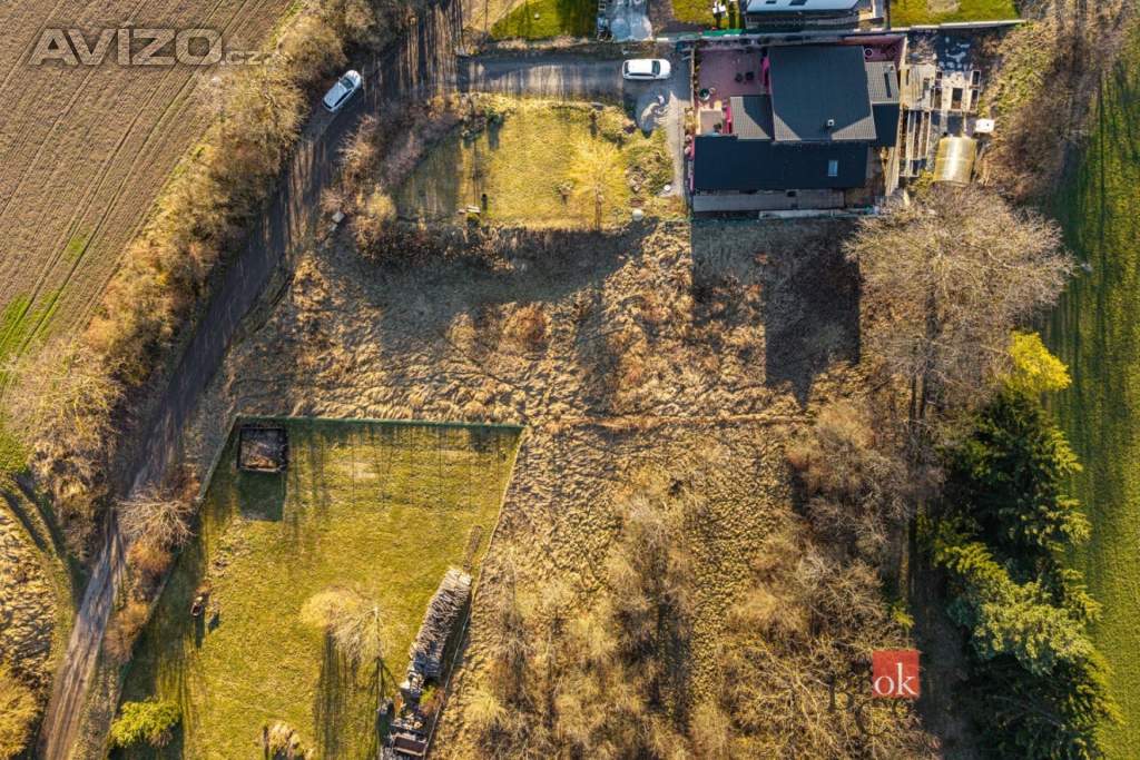 Foto inzerátu Prodej stavebního pozemku 1 328 m², Zvoleněves