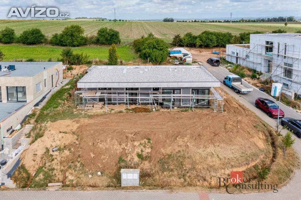 Foto inzerátu Prodej stavebního pozemku 917 m², Podolanka
