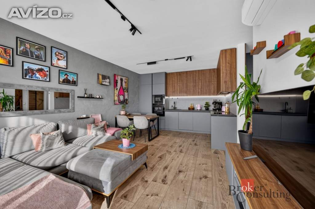 Foto inzerátu Prodej bytu 2+kk 56 m², Plzeň