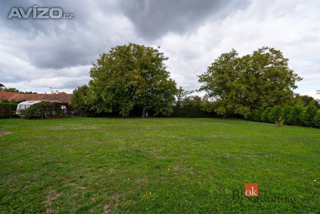 Foto inzerátu Prodej stavebního pozemku 1 036 m², Výrov