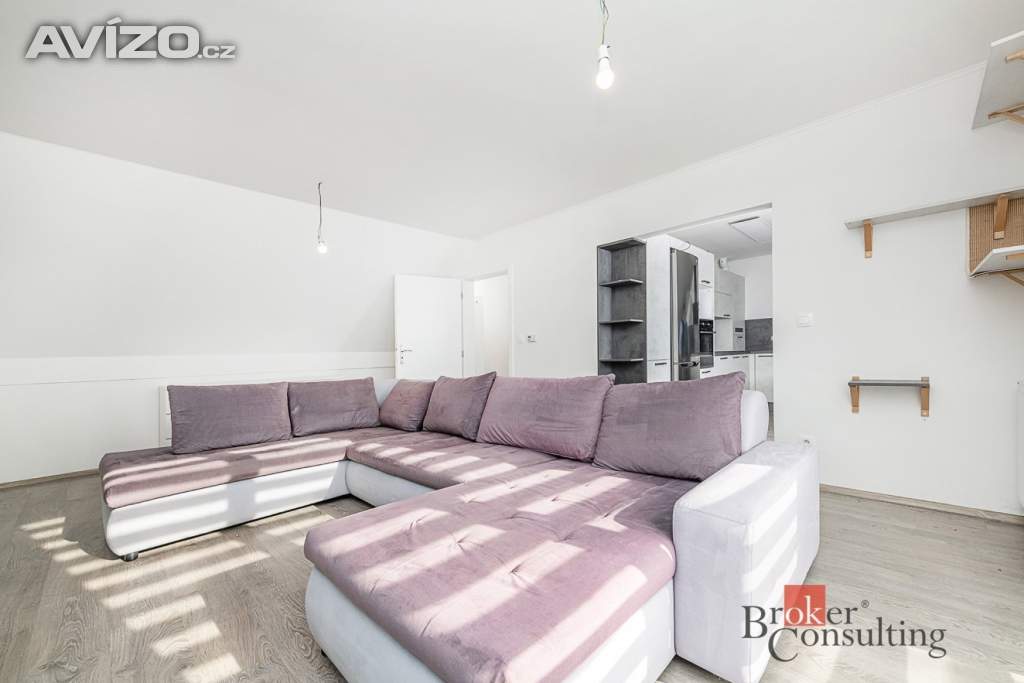 Pronájem bytu 3+kk 67 m², Nehvizdy