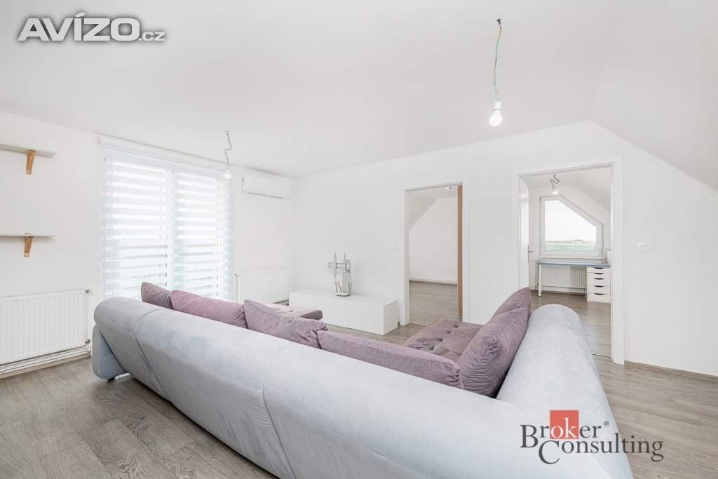 Foto inzerátu Pronájem bytu 3+kk 67 m², Nehvizdy