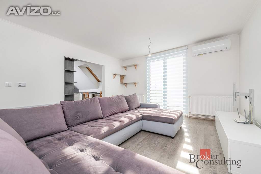 Foto inzerátu Pronájem bytu 3+kk 67 m², Nehvizdy
