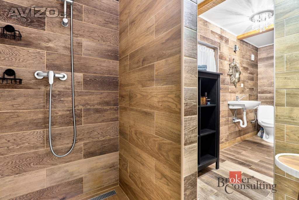 Foto inzerátu Prodej rodinného domu 228 m², Libá