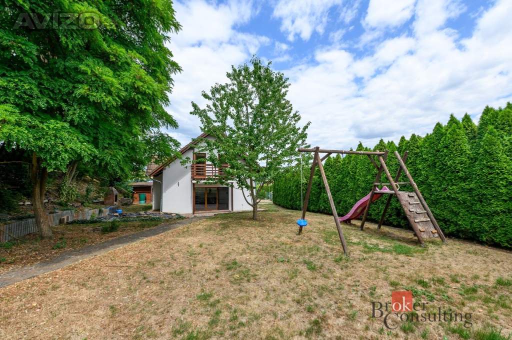 Foto inzerátu Pronájem rodinného domu 130 m², Dýšina