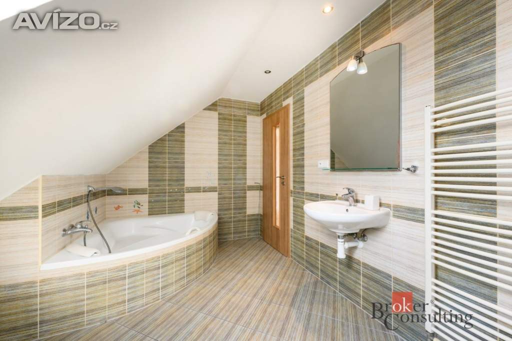 Foto inzerátu Pronájem rodinného domu 130 m², Dýšina