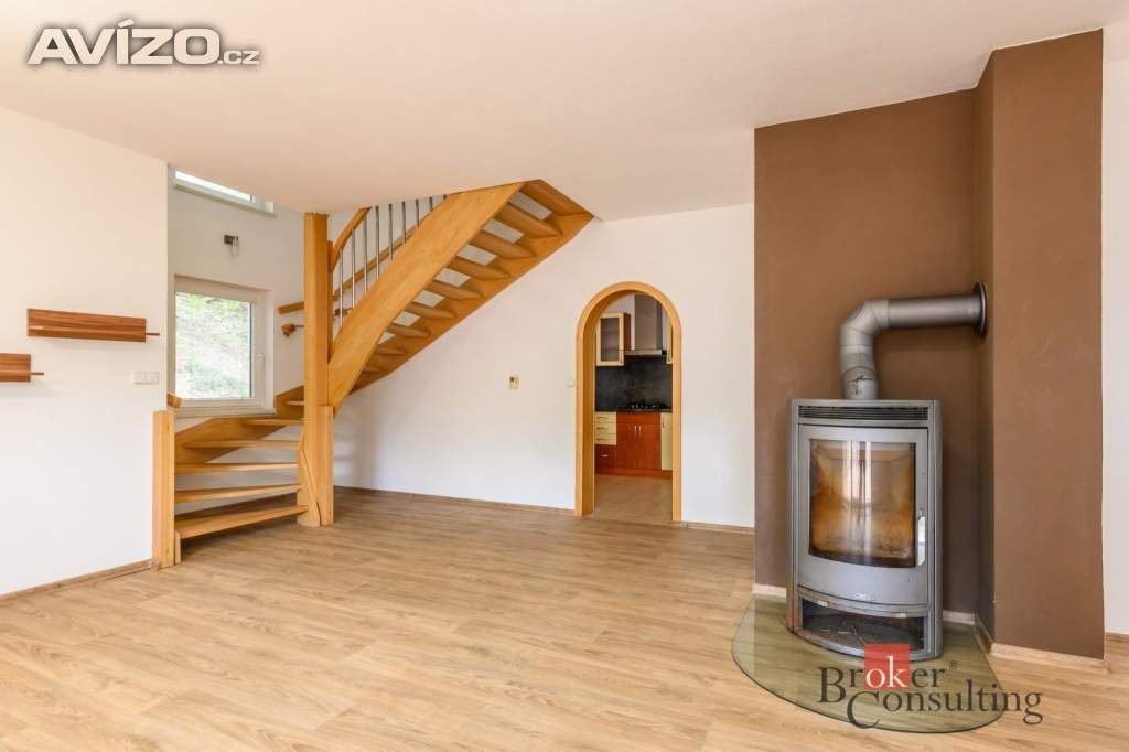 Foto inzerátu Pronájem rodinného domu 130 m², Dýšina