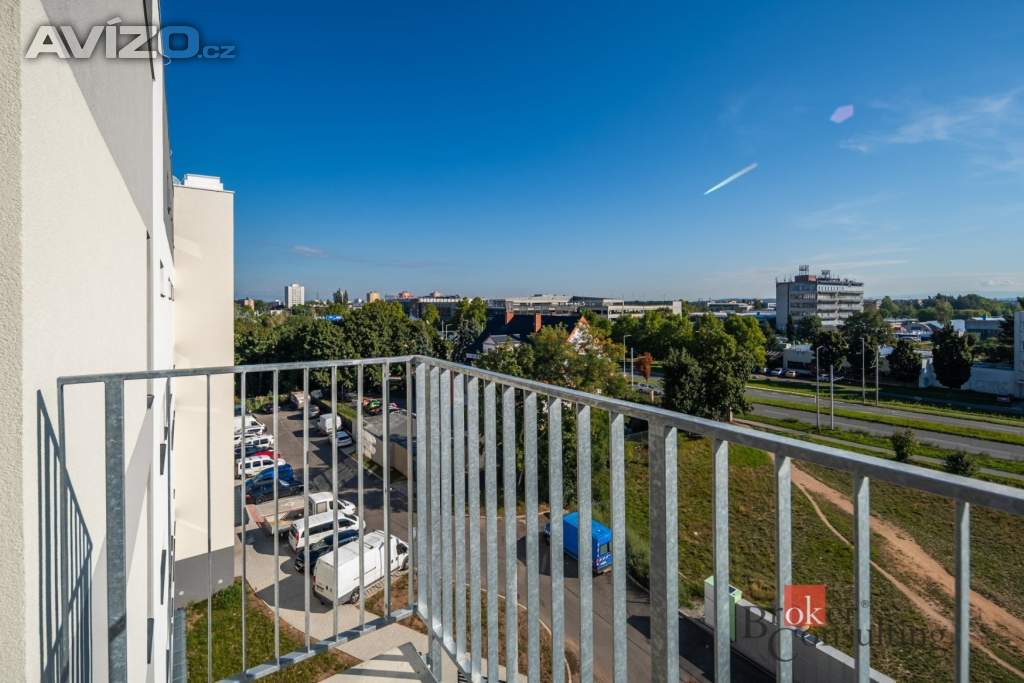 Foto inzerátu Pronájem bytu 1+kk 32 m², Hradec Králové