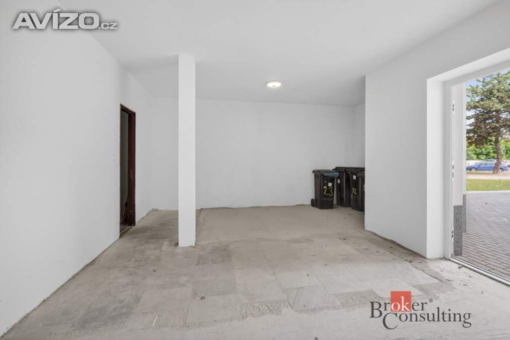 Foto inzerátu Prodej obchodního prostoru 488 m², Mlékojedy