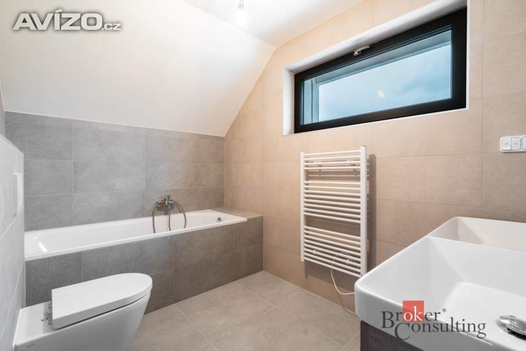 Foto inzerátu Prodej rodinného domu 164 m², Lovčice