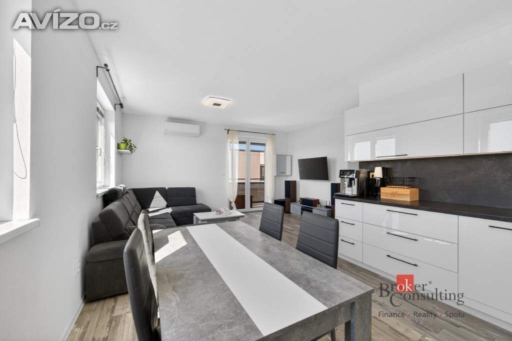 Prodej bytu 4+kk 80 m², Vochov