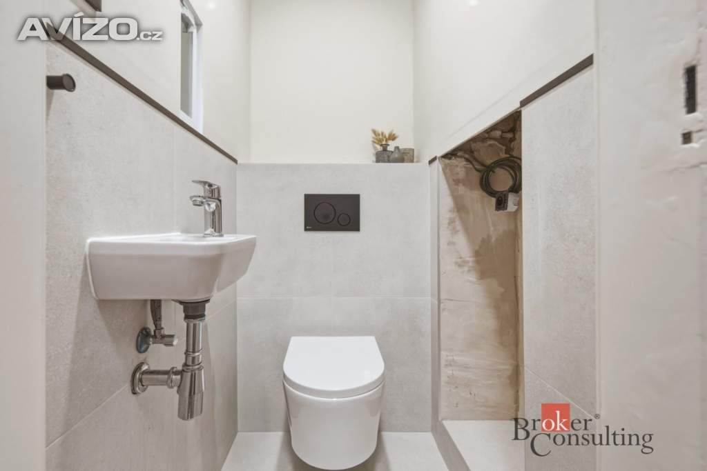 Foto inzerátu Prodej bytu 1+kk 44 m², Praha