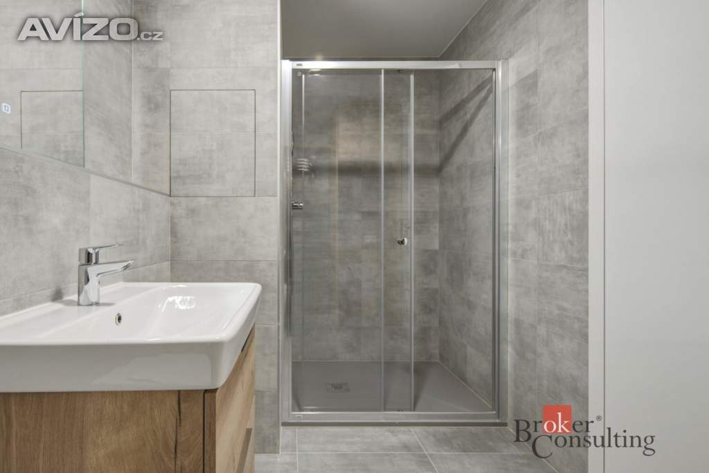 Foto inzerátu Pronájem bytu 1+kk 29 m², Hradec Králové
